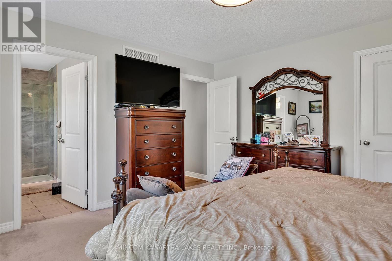 2 Peace Crescent, Peterborough (Northcrest Ward 5), Ontario  K9H 0C1 - Photo 23 - X12721632