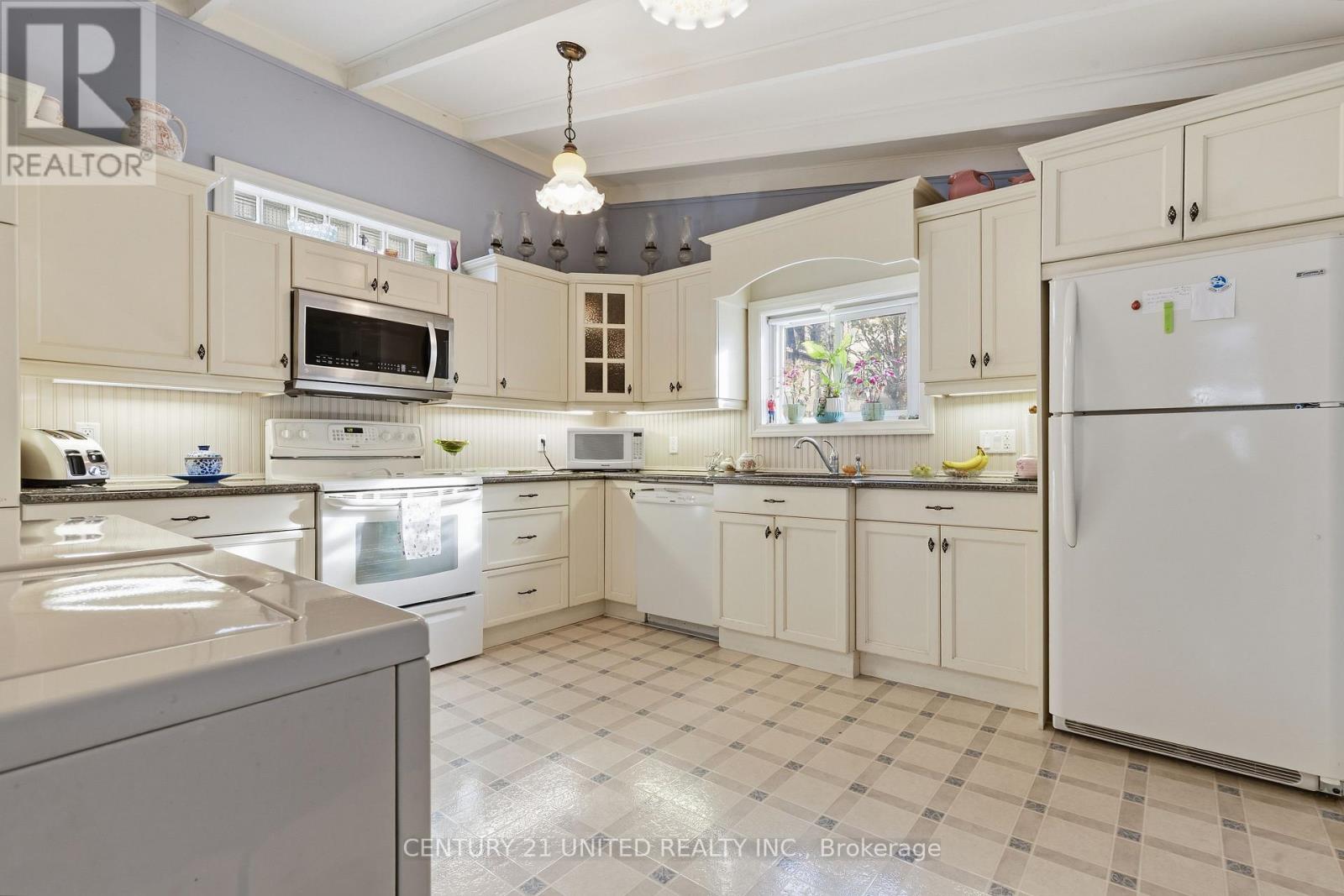 370 Hunter Street W, Peterborough (Town Ward 3), Ontario  K9H 2M5 - Photo 28 - X12722210