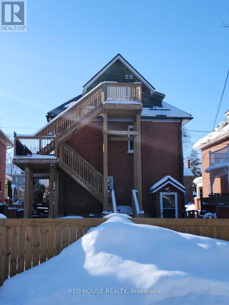 1306 Monaghan Road, Peterborough (Town Ward 3), Ontario  K9J 5M1 - Photo 3 - X12722260