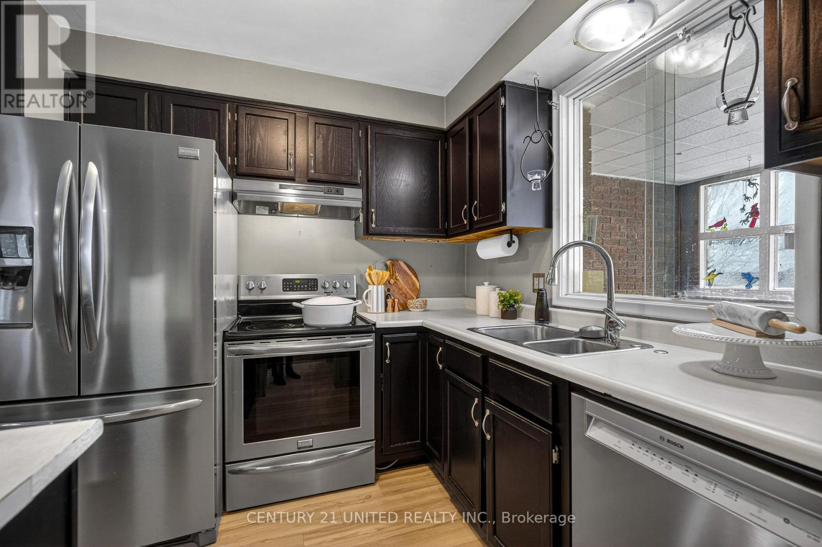 794 Foxe Street, Peterborough (Northcrest Ward 5), Ontario  K9H 6Y7 - Photo 7 - X12722298