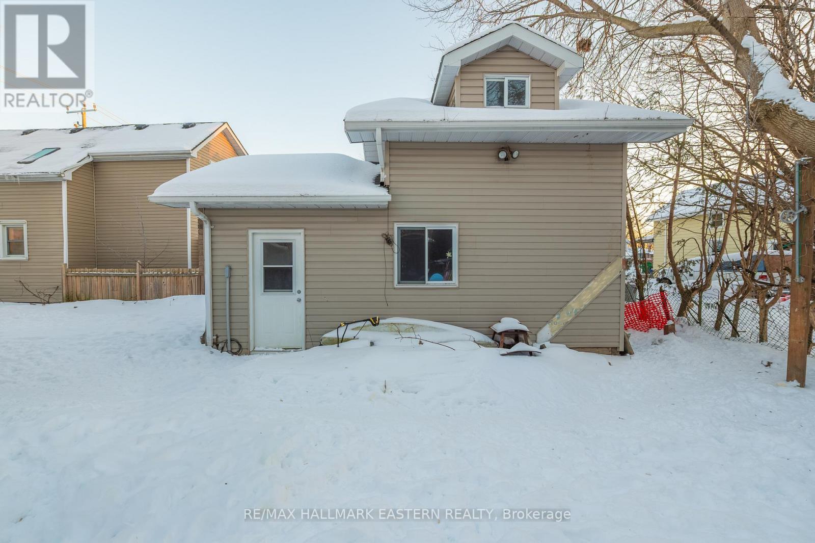 1031 High Street, Peterborough (Otonabee Ward 1), Ontario  K9J 5R8 - Photo 31 - X12722386