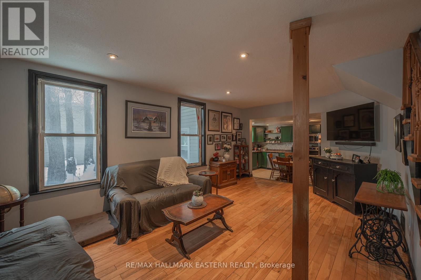 1031 High Street, Peterborough (Otonabee Ward 1), Ontario  K9J 5R8 - Photo 5 - X12722386