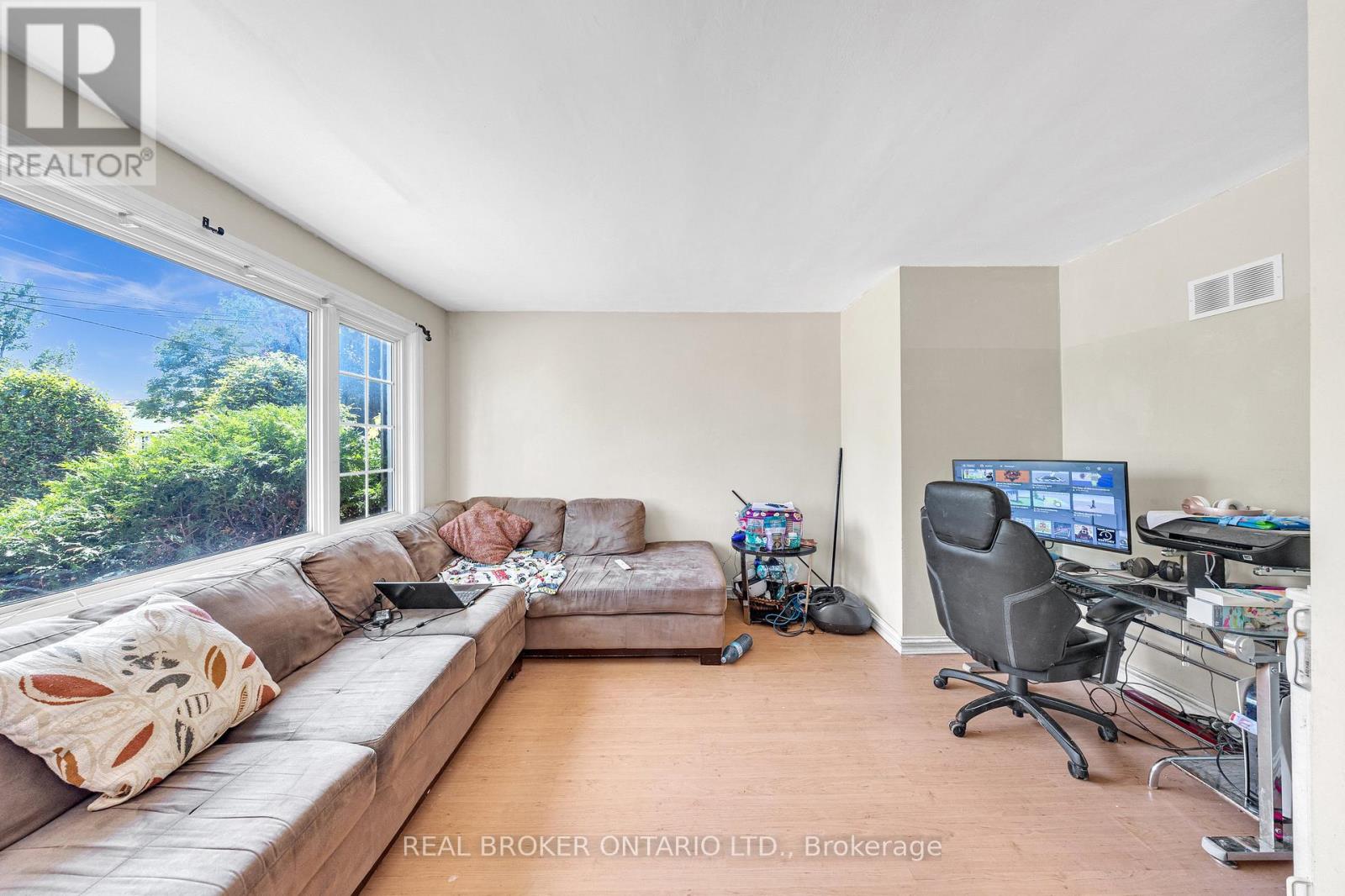 710 Cameron Street, Peterborough (Otonabee Ward 1), Ontario  K9J 3Z8 - Photo 21 - X12723472