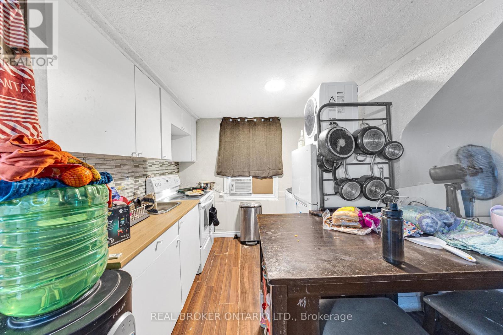 710 Cameron Street, Peterborough (Otonabee Ward 1), Ontario  K9J 3Z8 - Photo 6 - X12723472