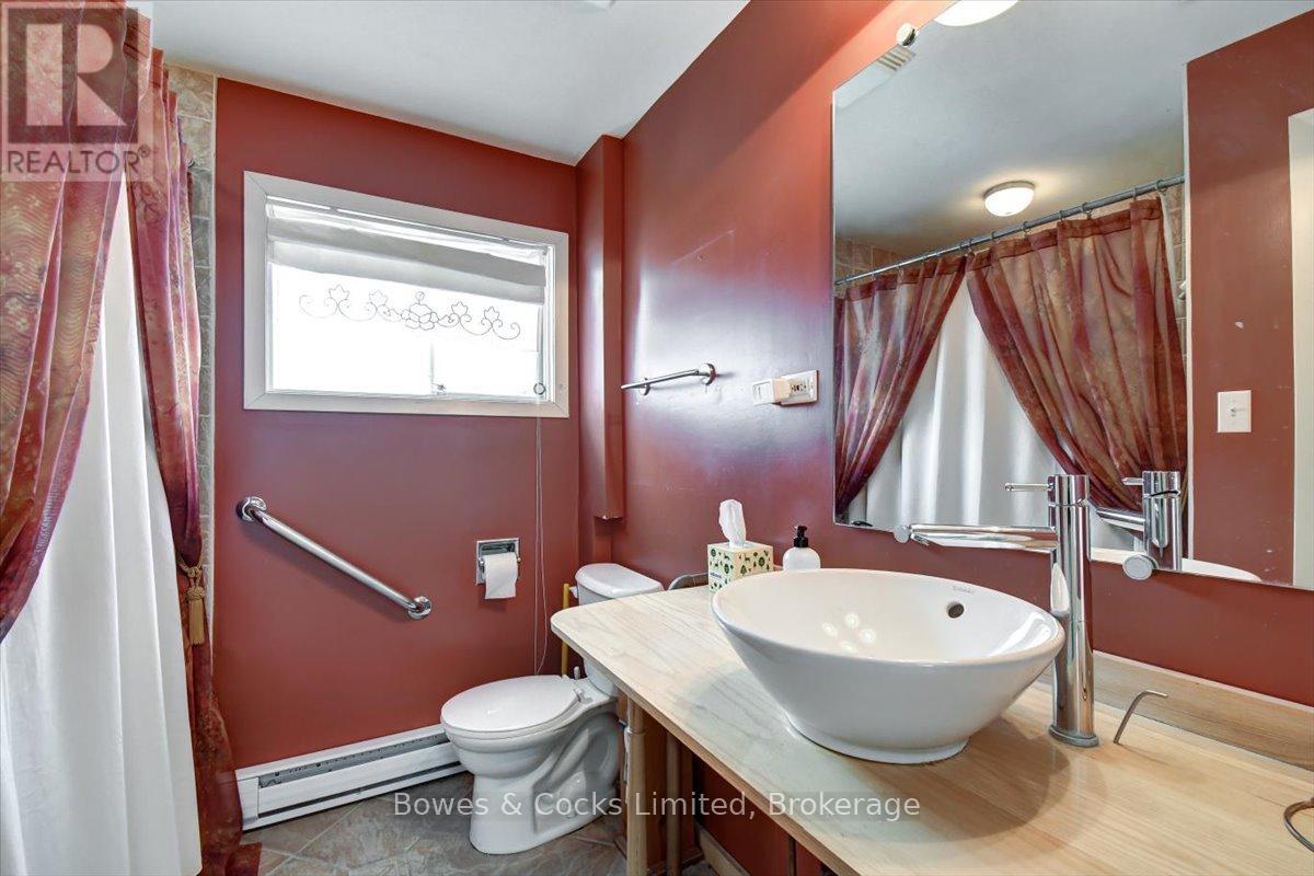 339-341 Reid Street, Peterborough (Town Ward 3), Ontario  K9H 4G3 - Photo 11 - X12723580