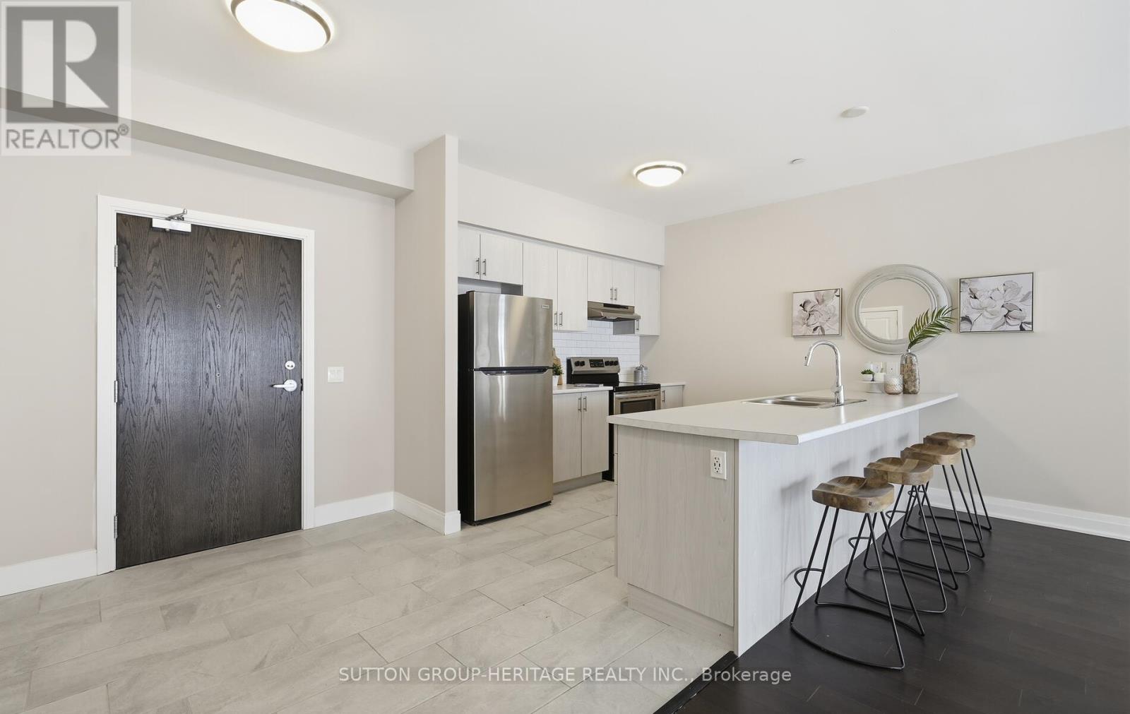 102 - 344 Florence Drive, Peterborough (Monaghan Ward 2), Ontario  K9J 0K4 - Photo 2 - X12723714