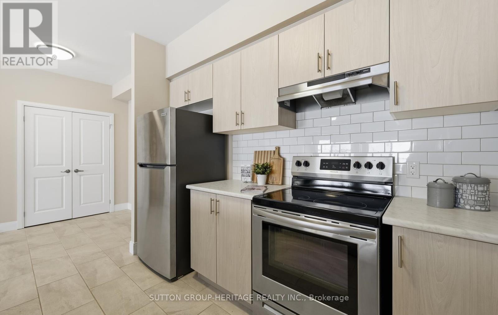 102 - 344 Florence Drive, Peterborough (Monaghan Ward 2), Ontario  K9J 0K4 - Photo 4 - X12723714