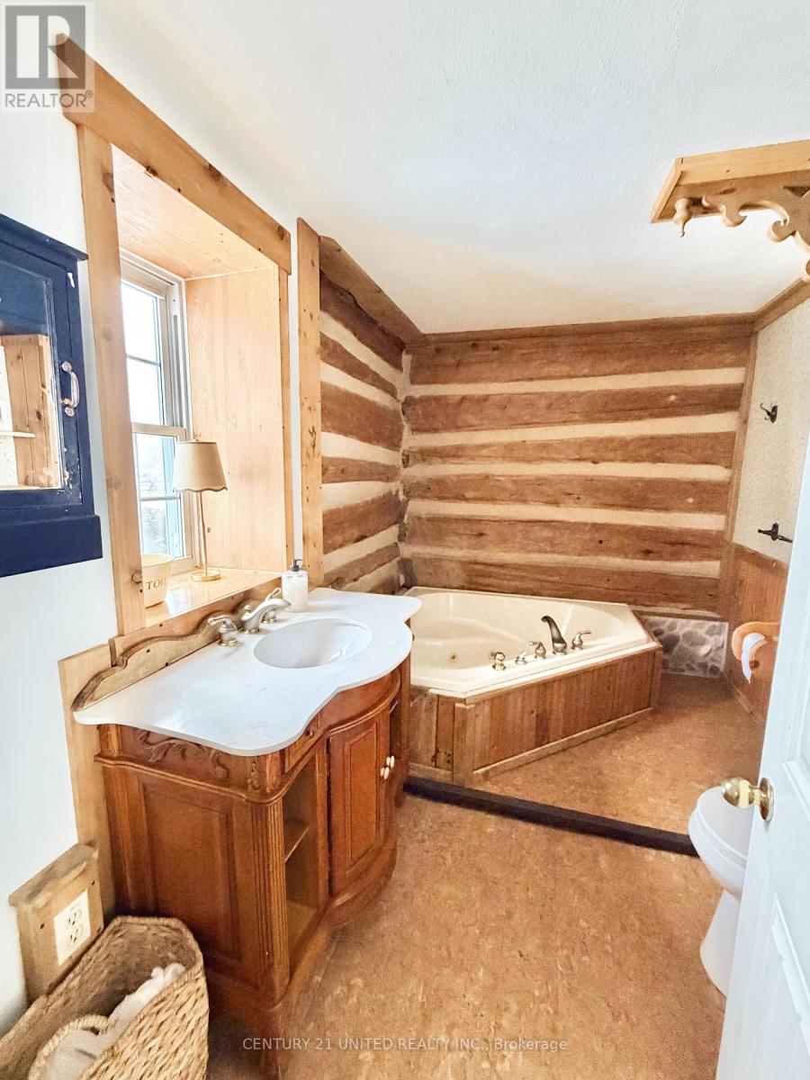 1074 First Line, Douro-Dummer, Ontario  K0L 3A0 - Photo 22 - X12723866