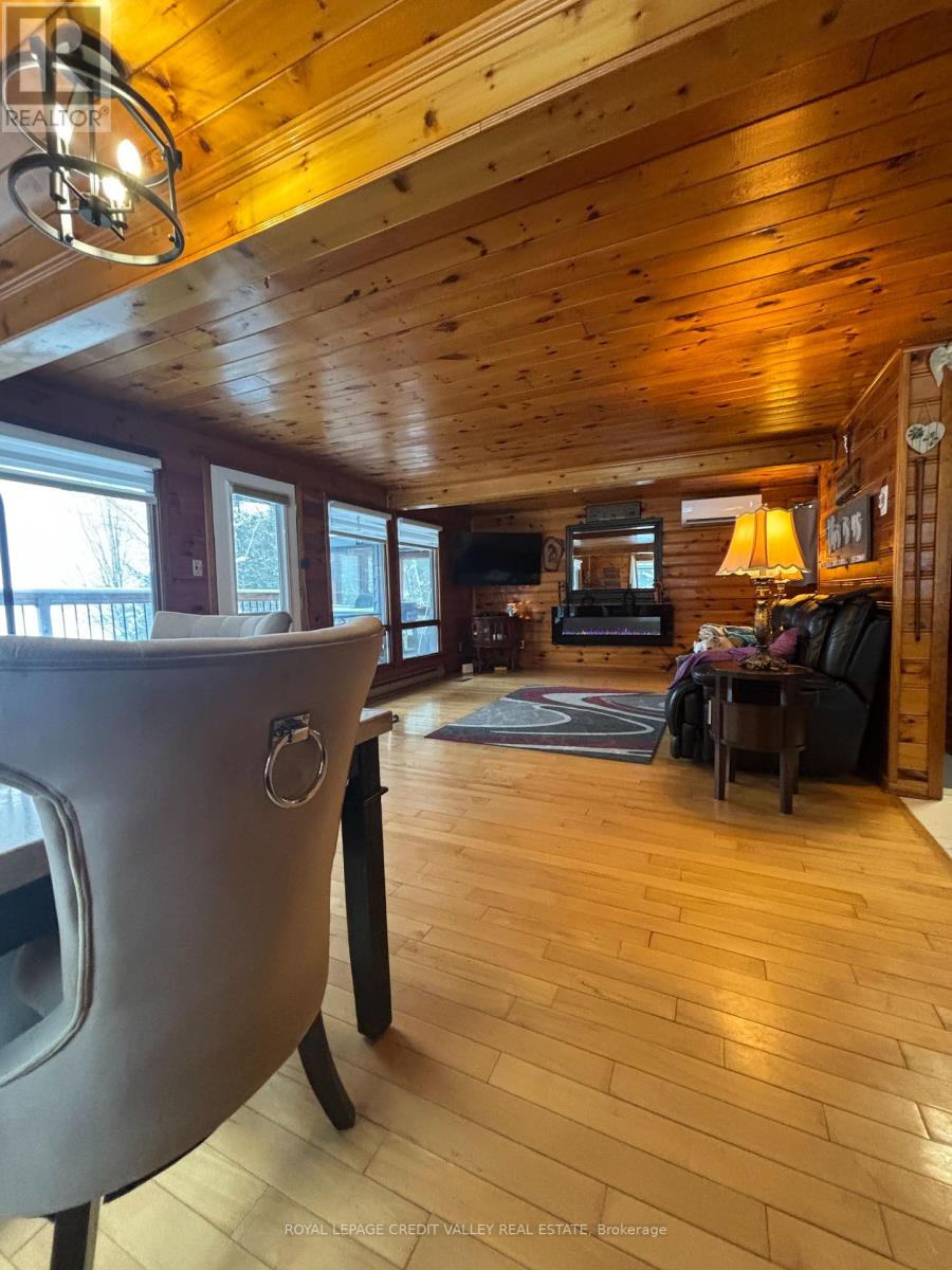 992 South Baptiste Lake Road, Hastings Highlands (Herschel Ward), Ontario  K0L 1C0 - Photo 10 - X12724702