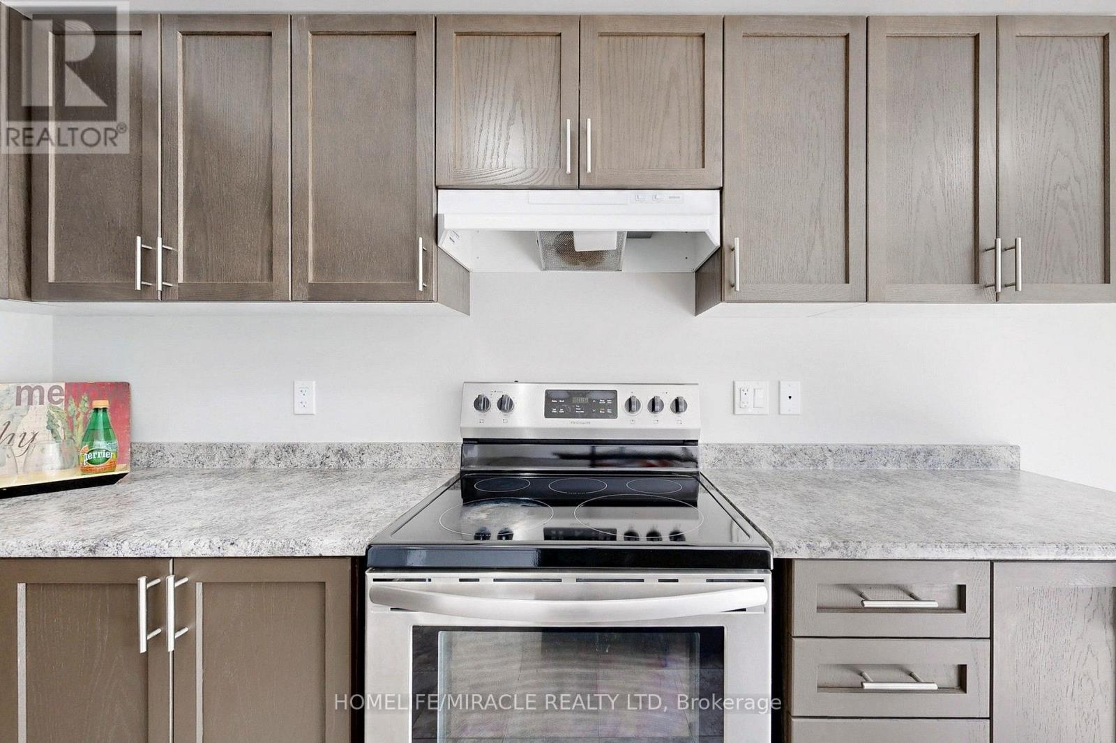 1611 Hetherington Drive, Peterborough (Northcrest Ward 5), Ontario  K9L 0G6 - Photo 11 - X12725066