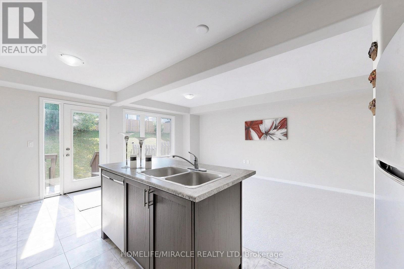 1611 Hetherington Drive, Peterborough (Northcrest Ward 5), Ontario  K9L 0G6 - Photo 14 - X12725066