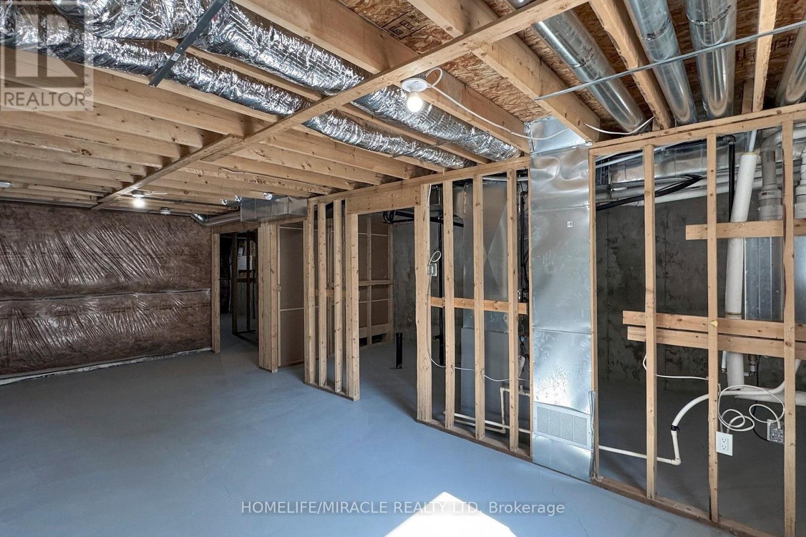 1611 Hetherington Drive, Peterborough (Northcrest Ward 5), Ontario  K9L 0G6 - Photo 40 - X12725066