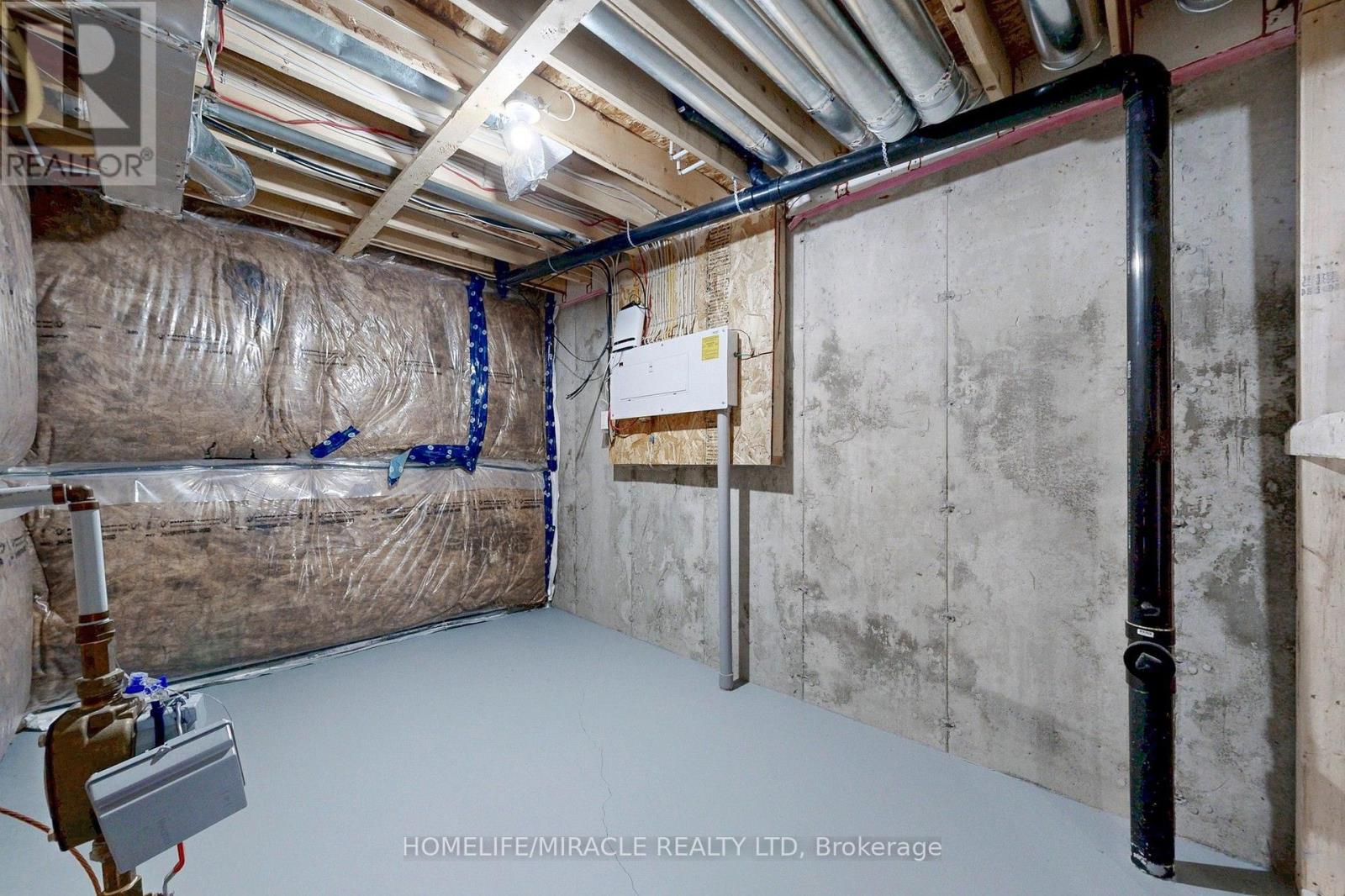 1611 Hetherington Drive, Peterborough (Northcrest Ward 5), Ontario  K9L 0G6 - Photo 41 - X12725066