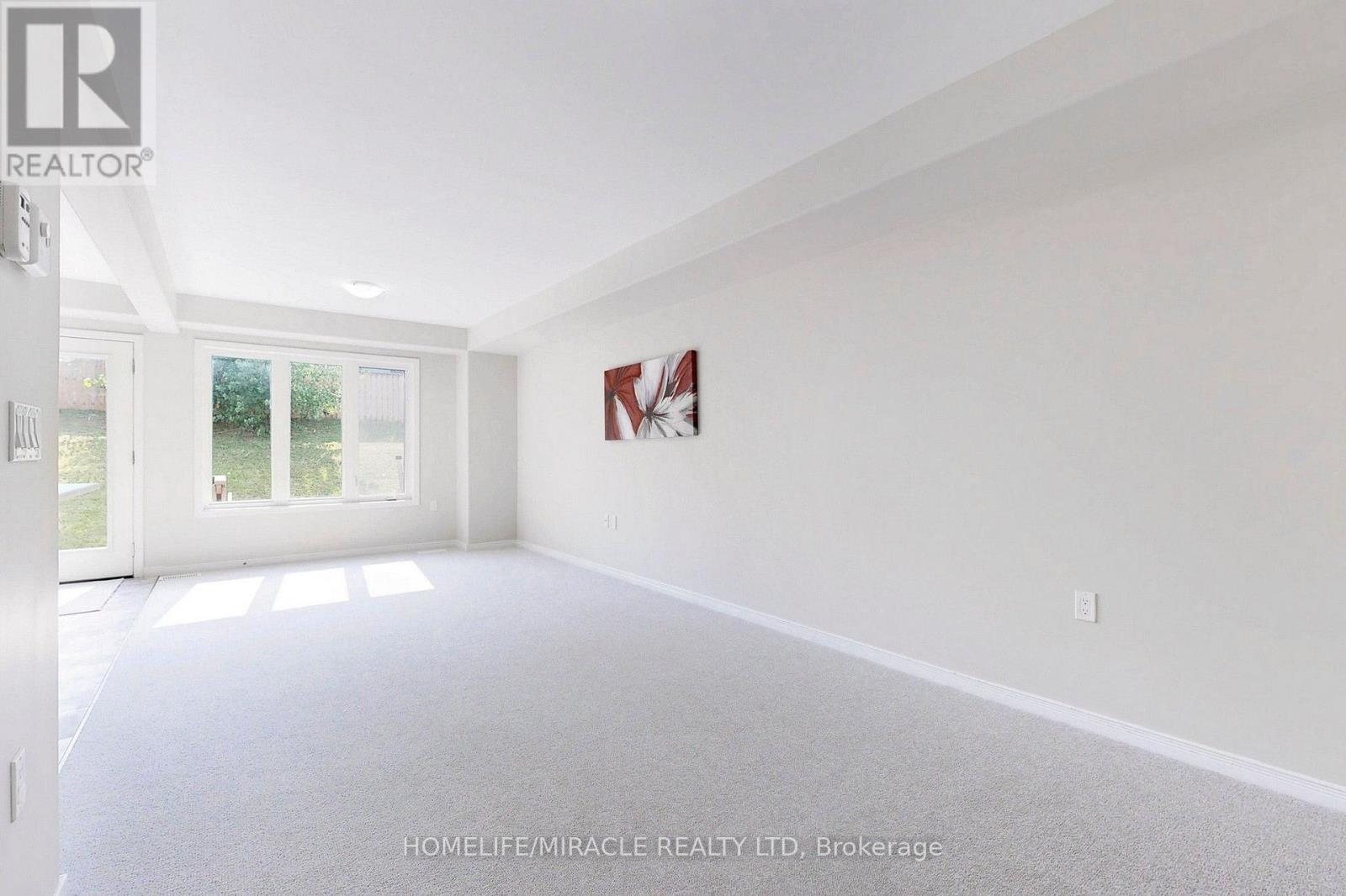 1611 Hetherington Drive, Peterborough (Northcrest Ward 5), Ontario  K9L 0G6 - Photo 5 - X12725066