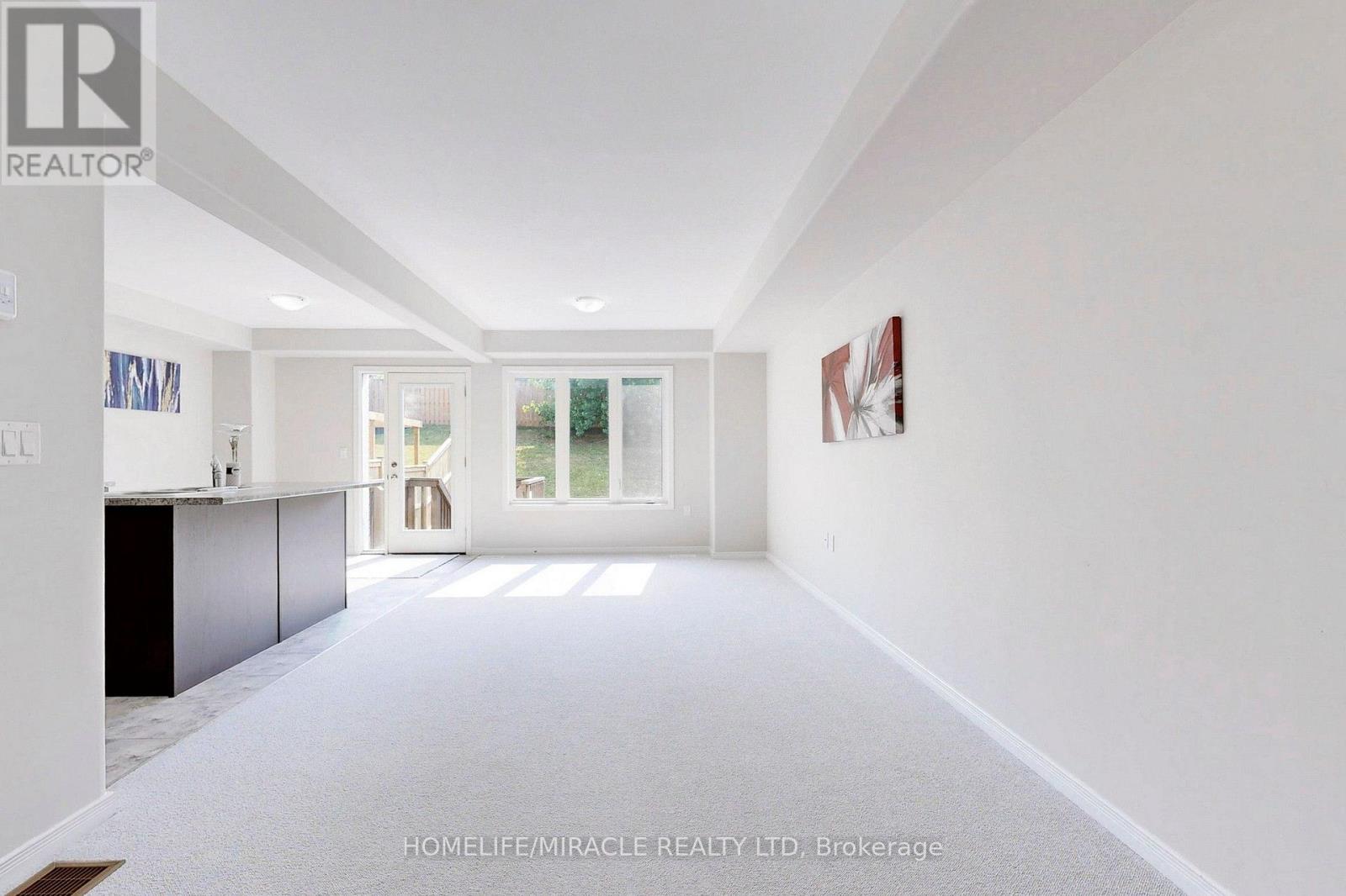 1611 Hetherington Drive, Peterborough (Northcrest Ward 5), Ontario  K9L 0G6 - Photo 7 - X12725066