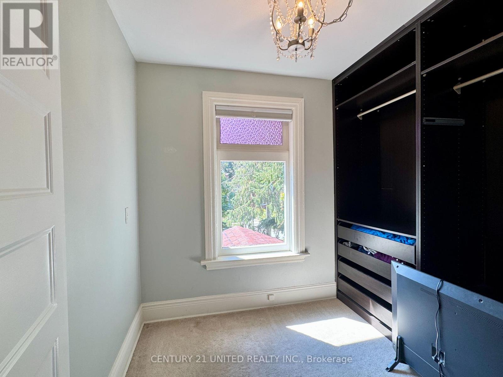 312 Elias Avenue, Peterborough (Town Ward 3), Ontario  K9J 5G9 - Photo 16 - X12725436