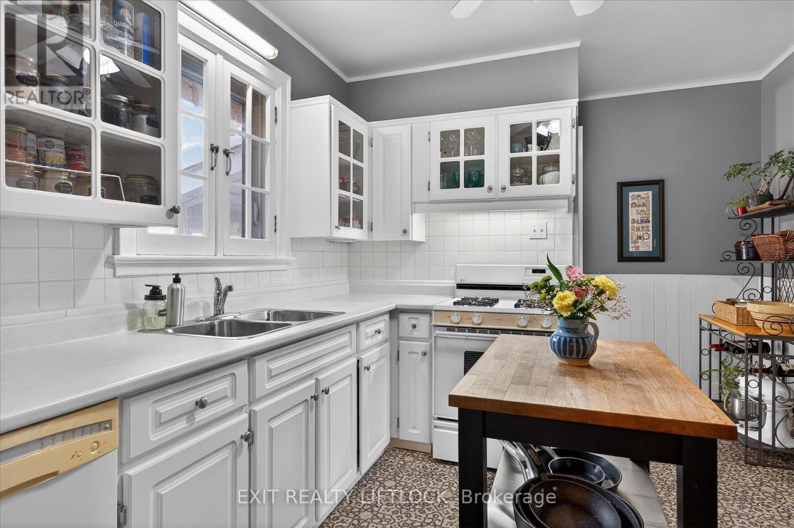 1514 Monaghan Road, Peterborough (Town Ward 3), Ontario  K9J 5N4 - Photo 16 - X12725606