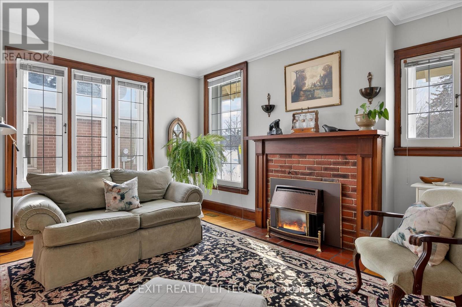 1514 Monaghan Road, Peterborough (Town Ward 3), Ontario  K9J 5N4 - Photo 6 - X12725606