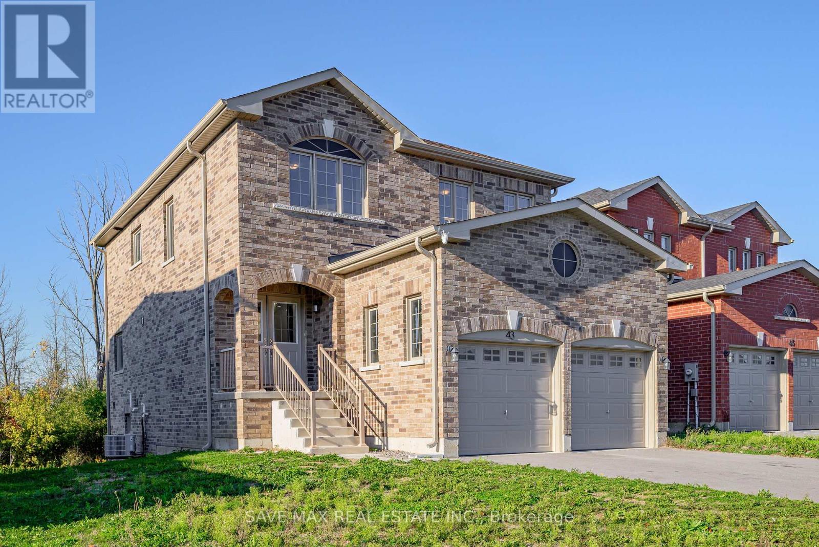 43 CAREW BOULEVARD, kawartha lakes (lindsay), Ontario