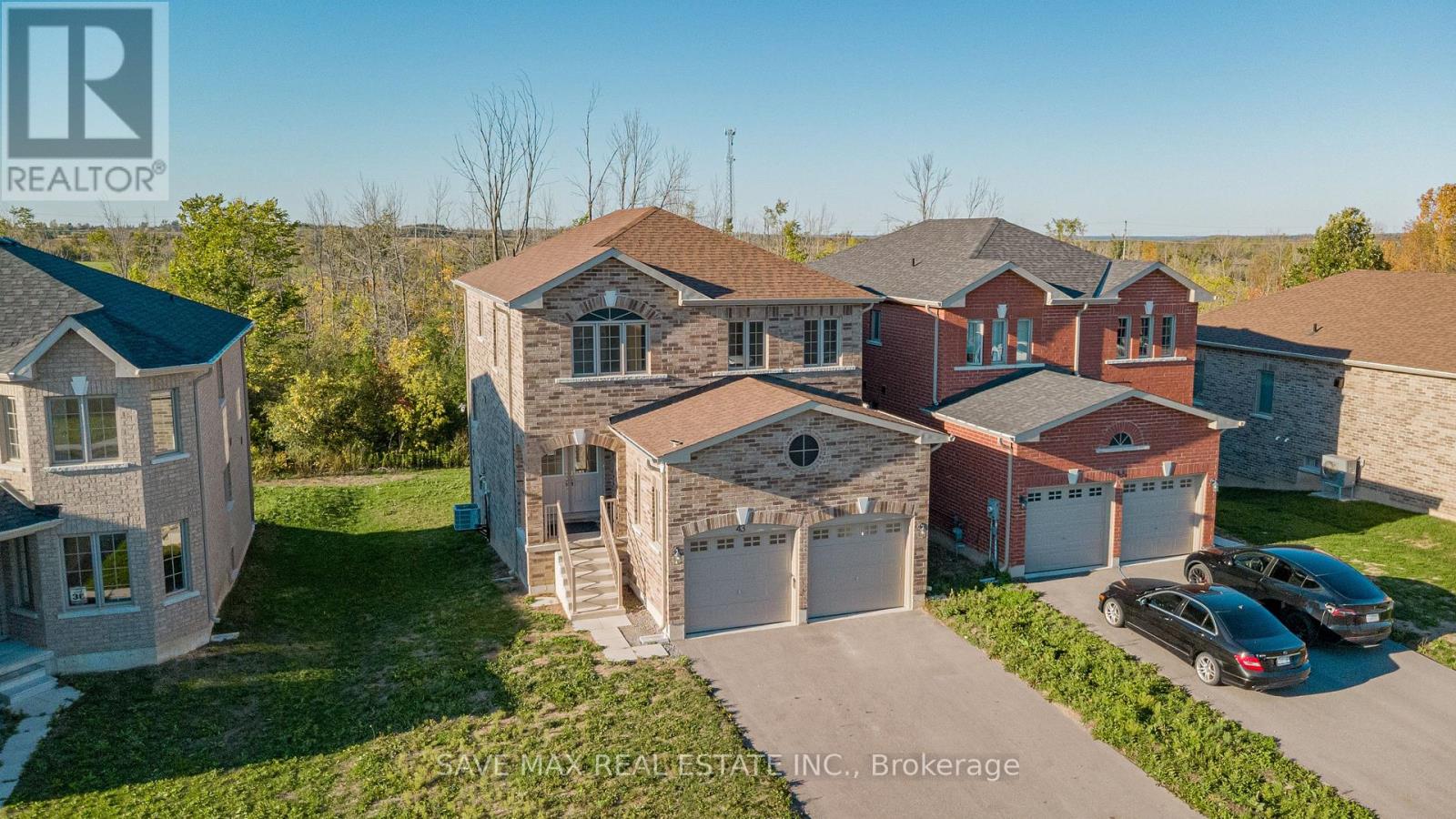 43 Carew Boulevard, Kawartha Lakes (Lindsay), Ontario  K9V 0P7 - Photo 3 - X12725982