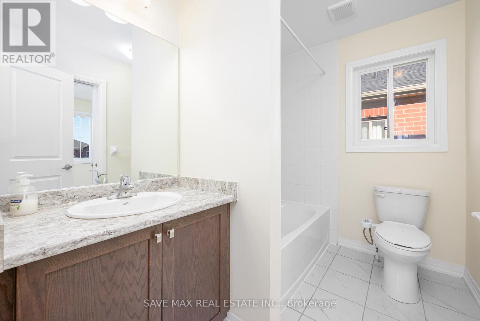 43 Carew Boulevard, Kawartha Lakes (Lindsay), Ontario  K9V 0P7 - Photo 35 - X12725982