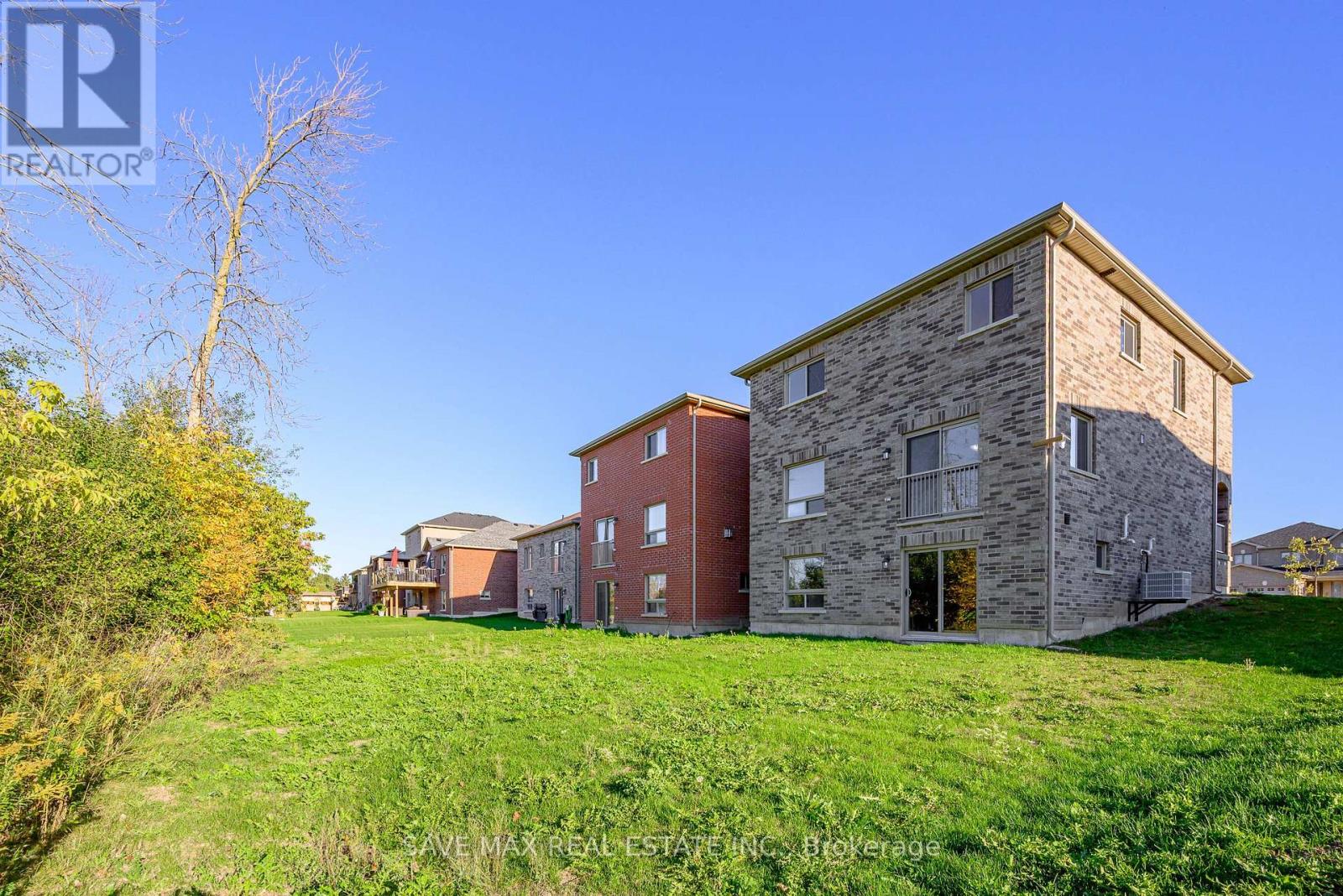 43 Carew Boulevard, Kawartha Lakes (Lindsay), Ontario  K9V 0P7 - Photo 8 - X12725982