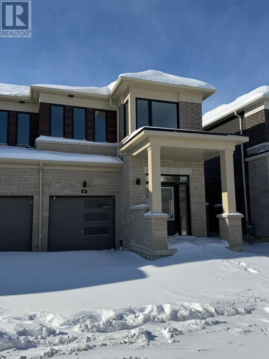 69 Watts Mews, Kawartha Lakes (Lindsay), Ontario  K9V 5V4 - Photo 3 - X12726418