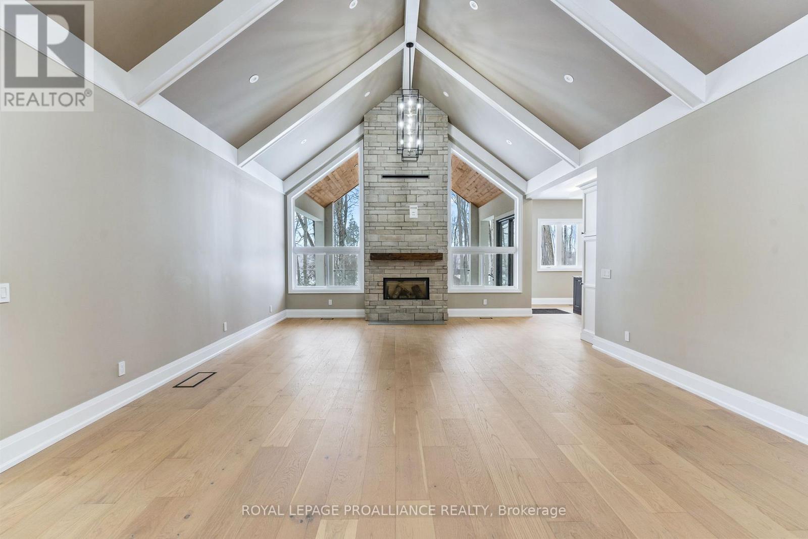 160 Sumcot Drive, Trent Lakes, Ontario  K0L 1J0 - Photo 11 - X12726574