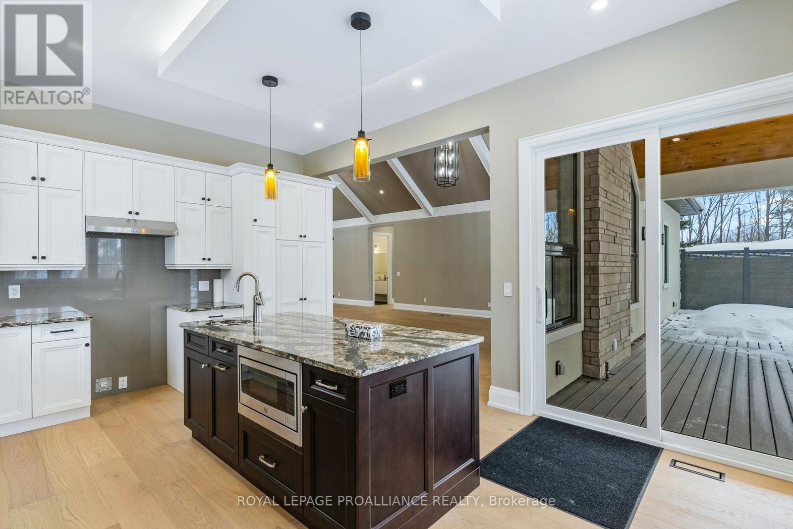 160 Sumcot Drive, Trent Lakes, Ontario  K0L 1J0 - Photo 16 - X12726574