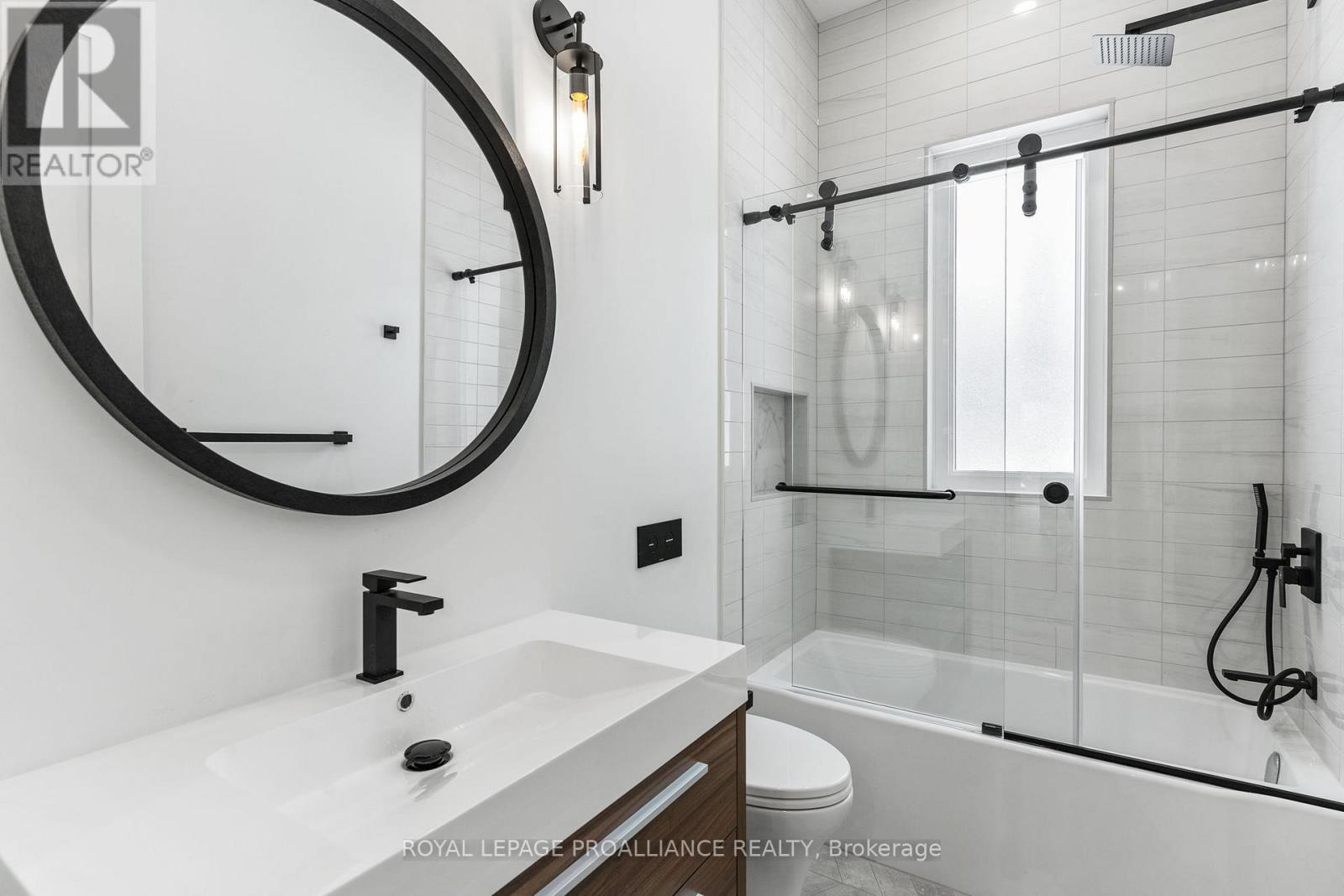 160 Sumcot Drive, Trent Lakes, Ontario  K0L 1J0 - Photo 19 - X12726574