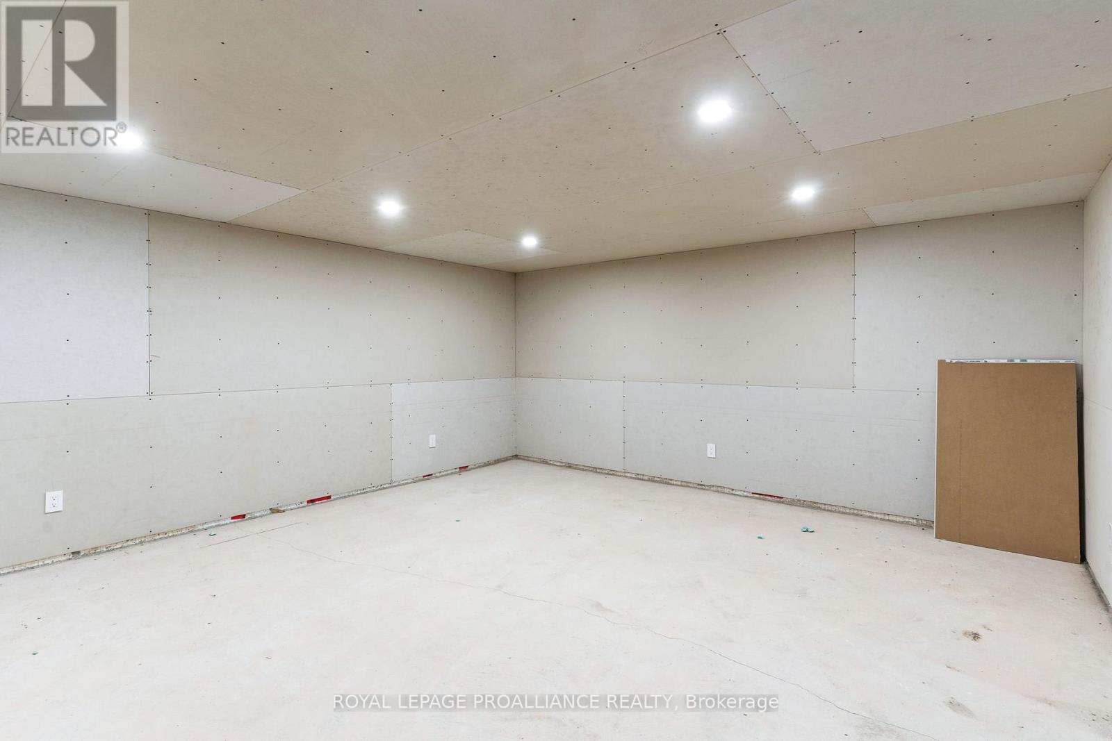 160 Sumcot Drive, Trent Lakes, Ontario  K0L 1J0 - Photo 36 - X12726574