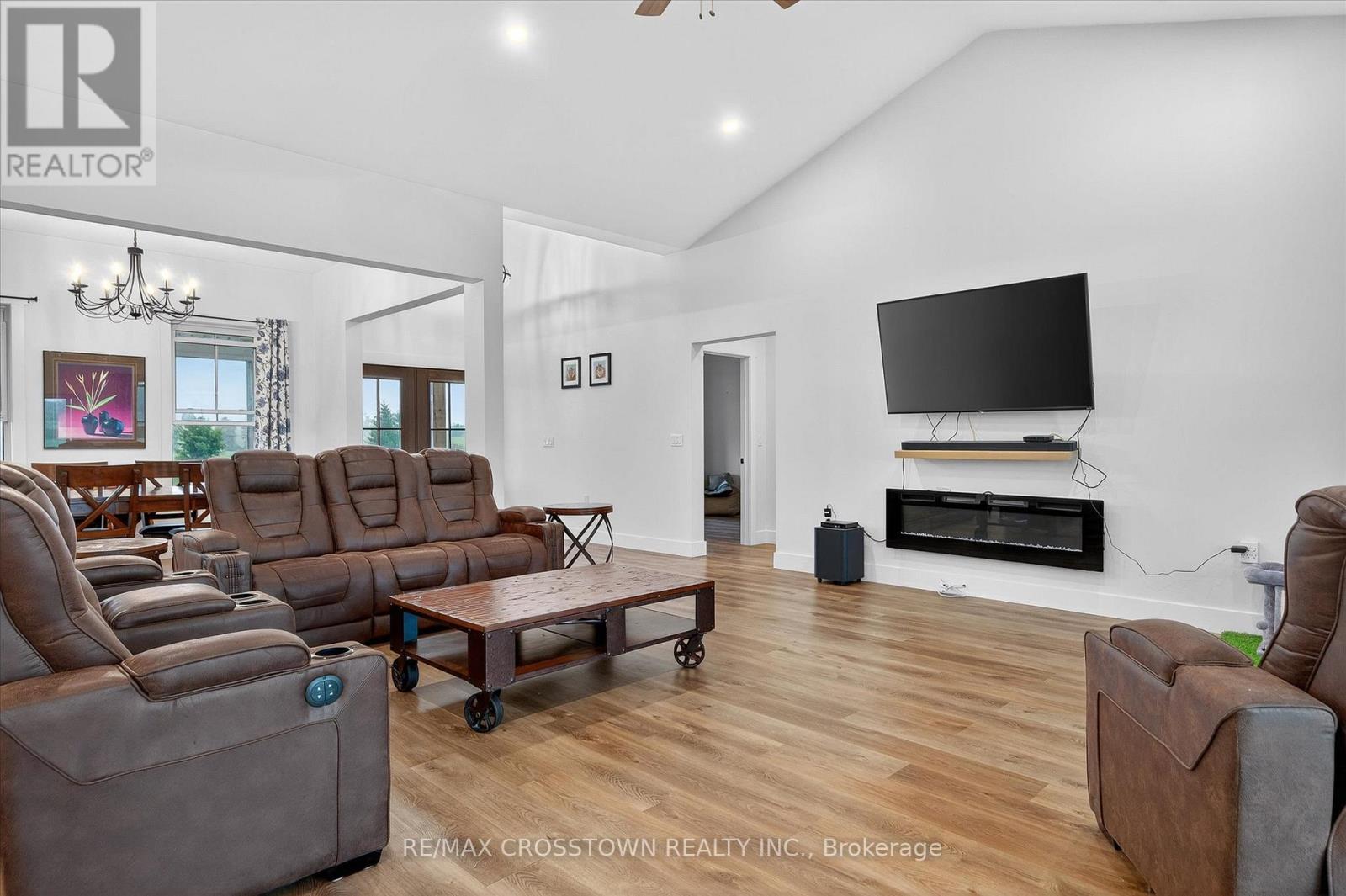 613 County Rd 8 Road, Douro-Dummer, Ontario  K0L 2B0 - Photo 7 - X12727988