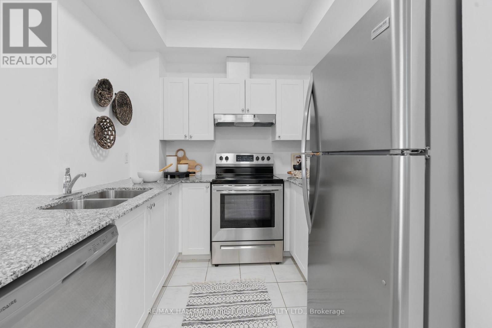 202 - 70 Shipway Avenue, Clarington (Newcastle), Ontario  L1B 0V7 - Photo 7 - E12728746