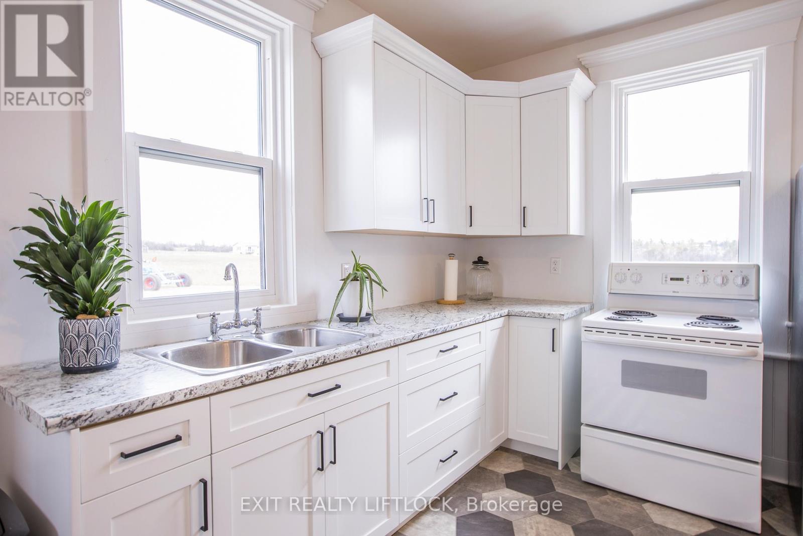 4922 Highway 7, Kawartha Lakes (Omemee), Ontario  K0L 2W0 - Photo 11 - X12729362