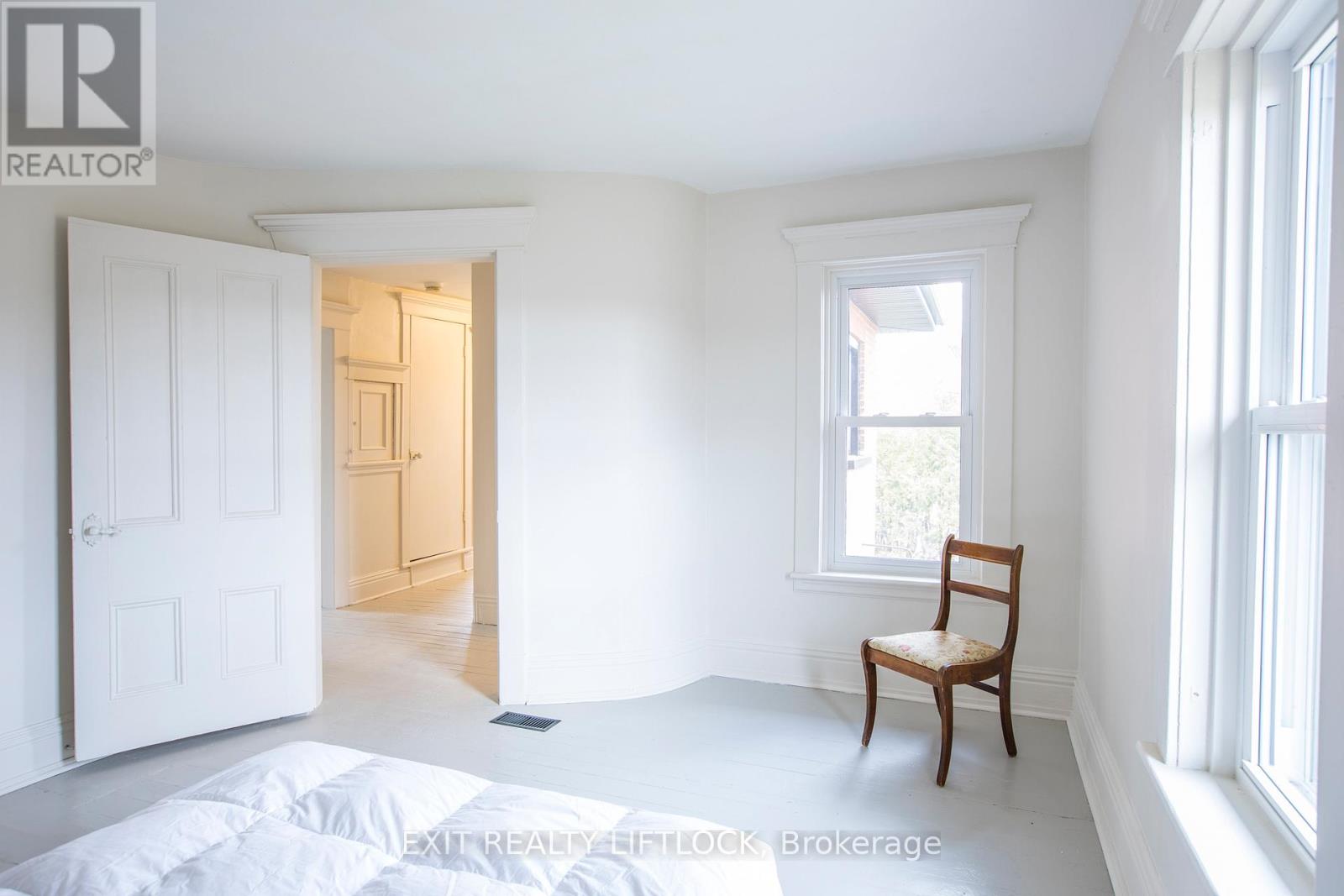 4922 Highway 7, Kawartha Lakes (Omemee), Ontario  K0L 2W0 - Photo 22 - X12729384