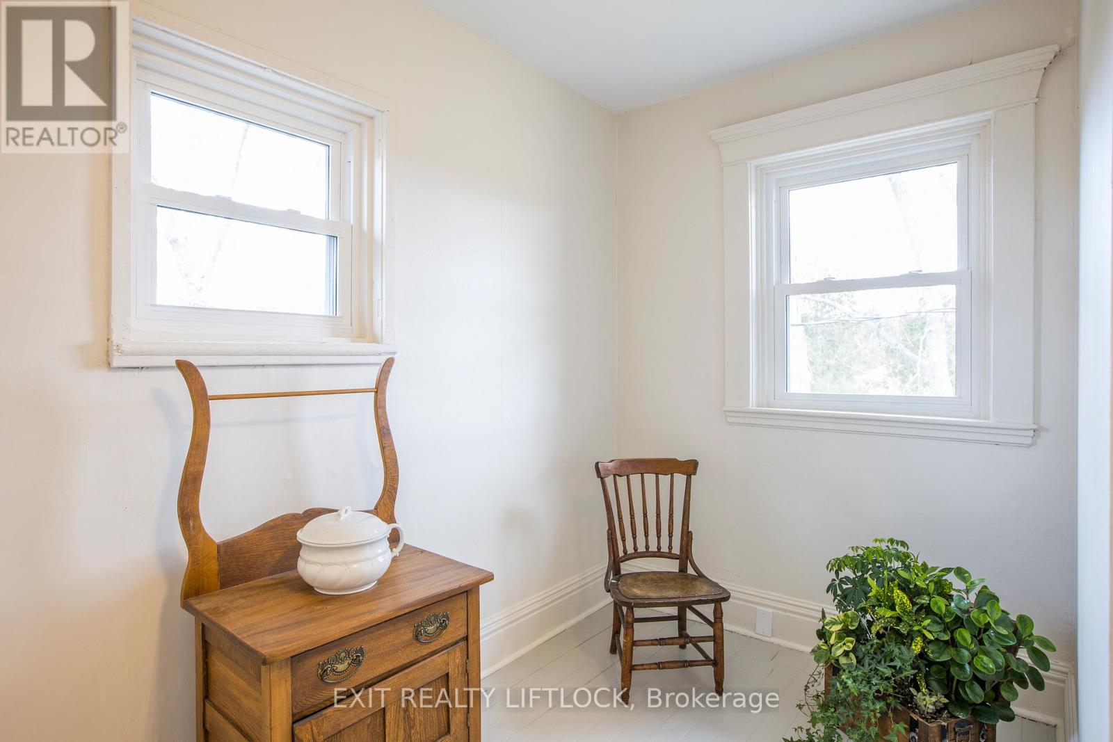 4922 Highway 7, Kawartha Lakes (Omemee), Ontario  K0L 2W0 - Photo 29 - X12729384