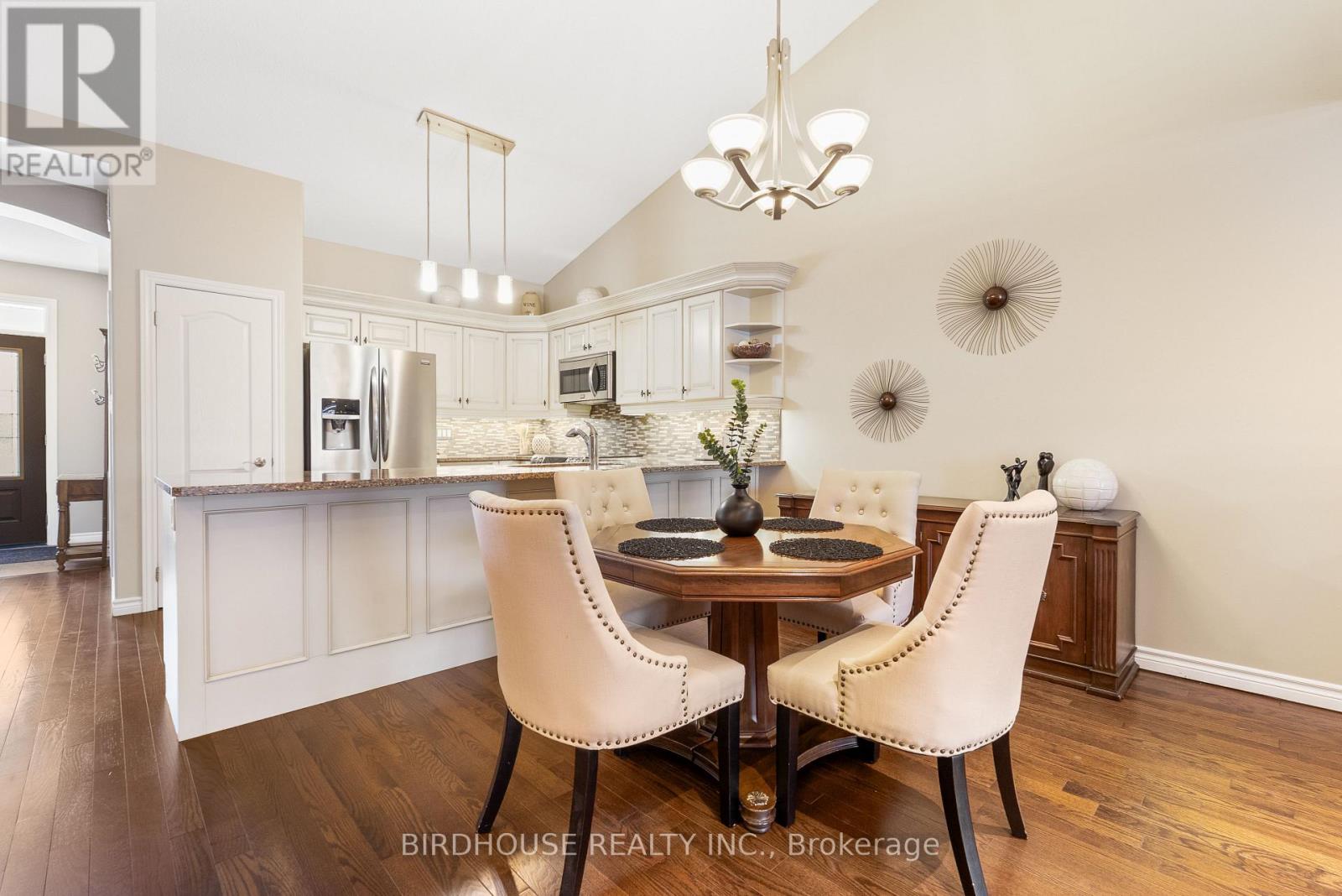 78 Chadwin Drive, Kawartha Lakes (Lindsay), Ontario  K9V 0E9 - Photo 12 - X12729632