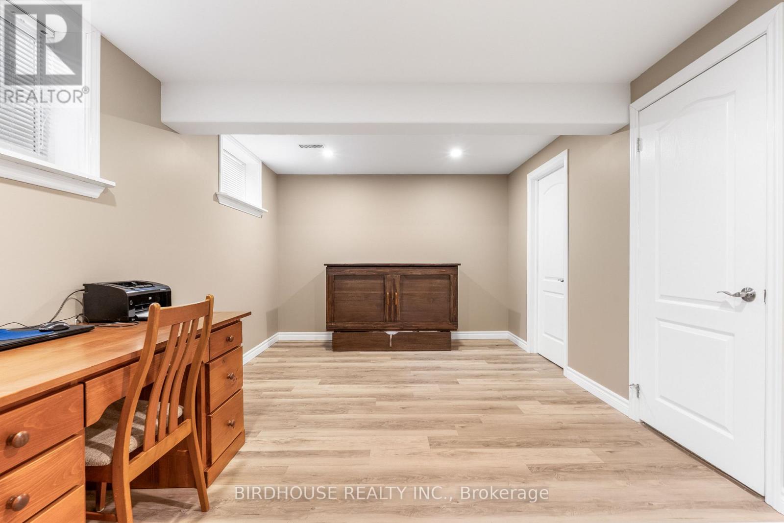 78 Chadwin Drive, Kawartha Lakes (Lindsay), Ontario  K9V 0E9 - Photo 25 - X12729632