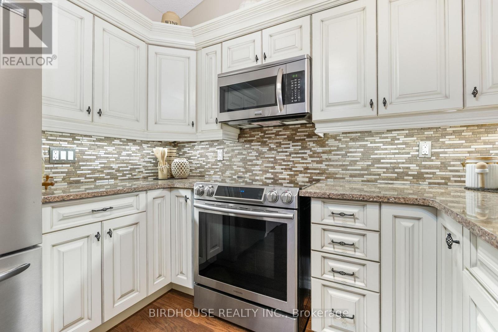 78 Chadwin Drive, Kawartha Lakes (Lindsay), Ontario  K9V 0E9 - Photo 9 - X12729632