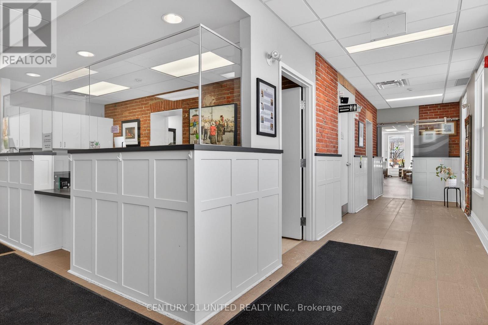 168 Brock Street, Peterborough (Town Ward 3), Ontario  K9H 2P4 - Photo 10 - X12729898