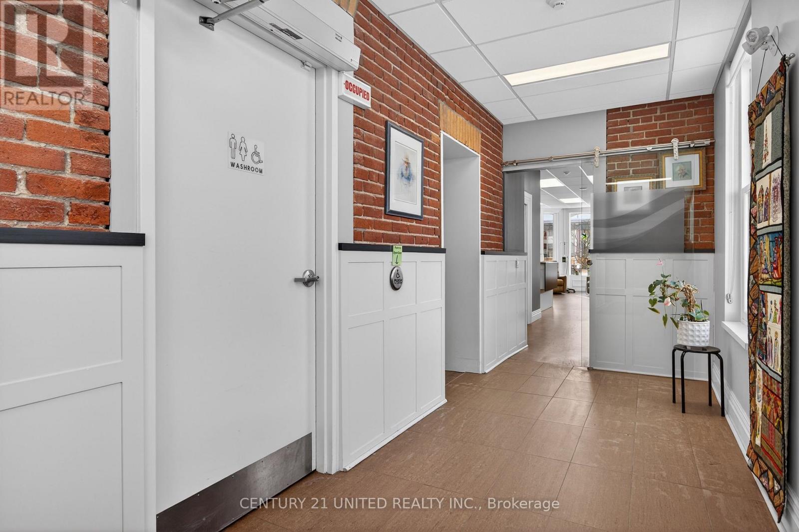 168 Brock Street, Peterborough (Town Ward 3), Ontario  K9H 2P4 - Photo 11 - X12729898