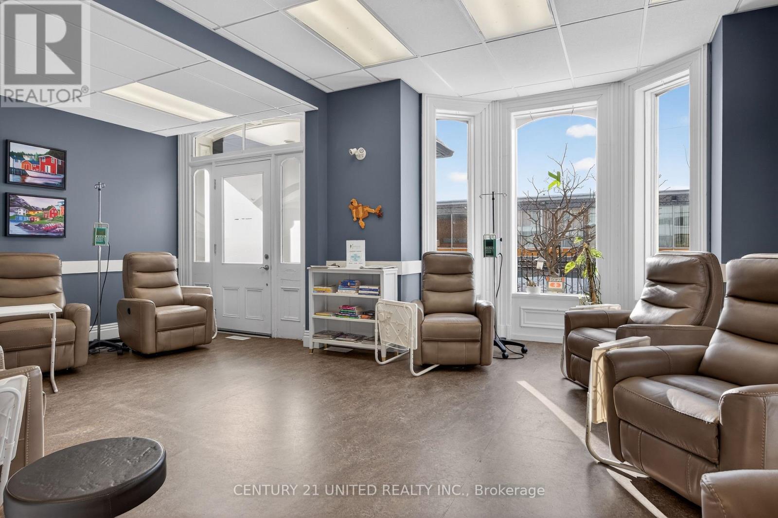 168 Brock Street, Peterborough (Town Ward 3), Ontario  K9H 2P4 - Photo 13 - X12729898