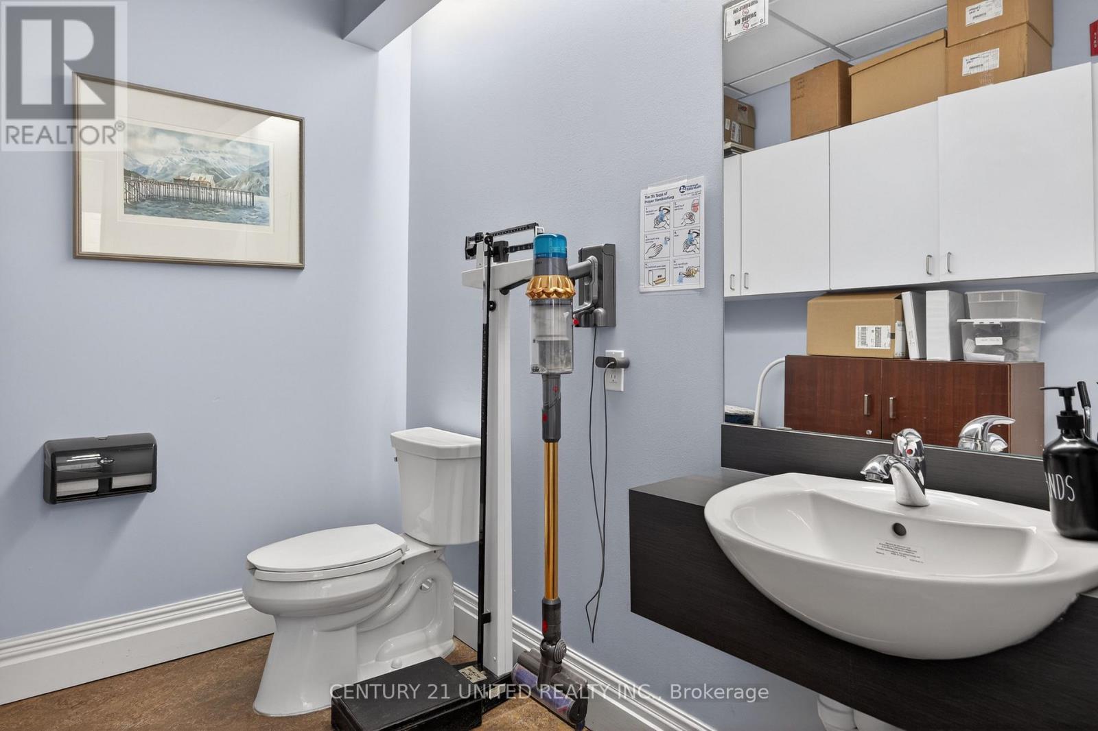 168 Brock Street, Peterborough (Town Ward 3), Ontario  K9H 2P4 - Photo 15 - X12729898