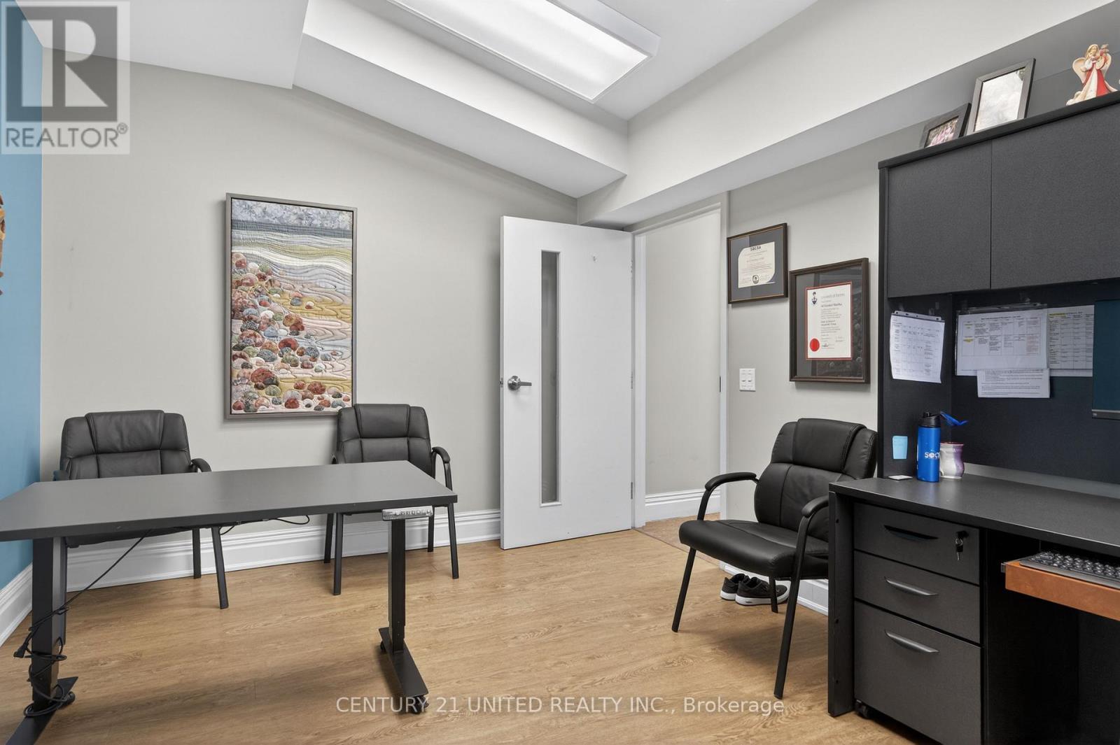 168 Brock Street, Peterborough (Town Ward 3), Ontario  K9H 2P4 - Photo 21 - X12729898