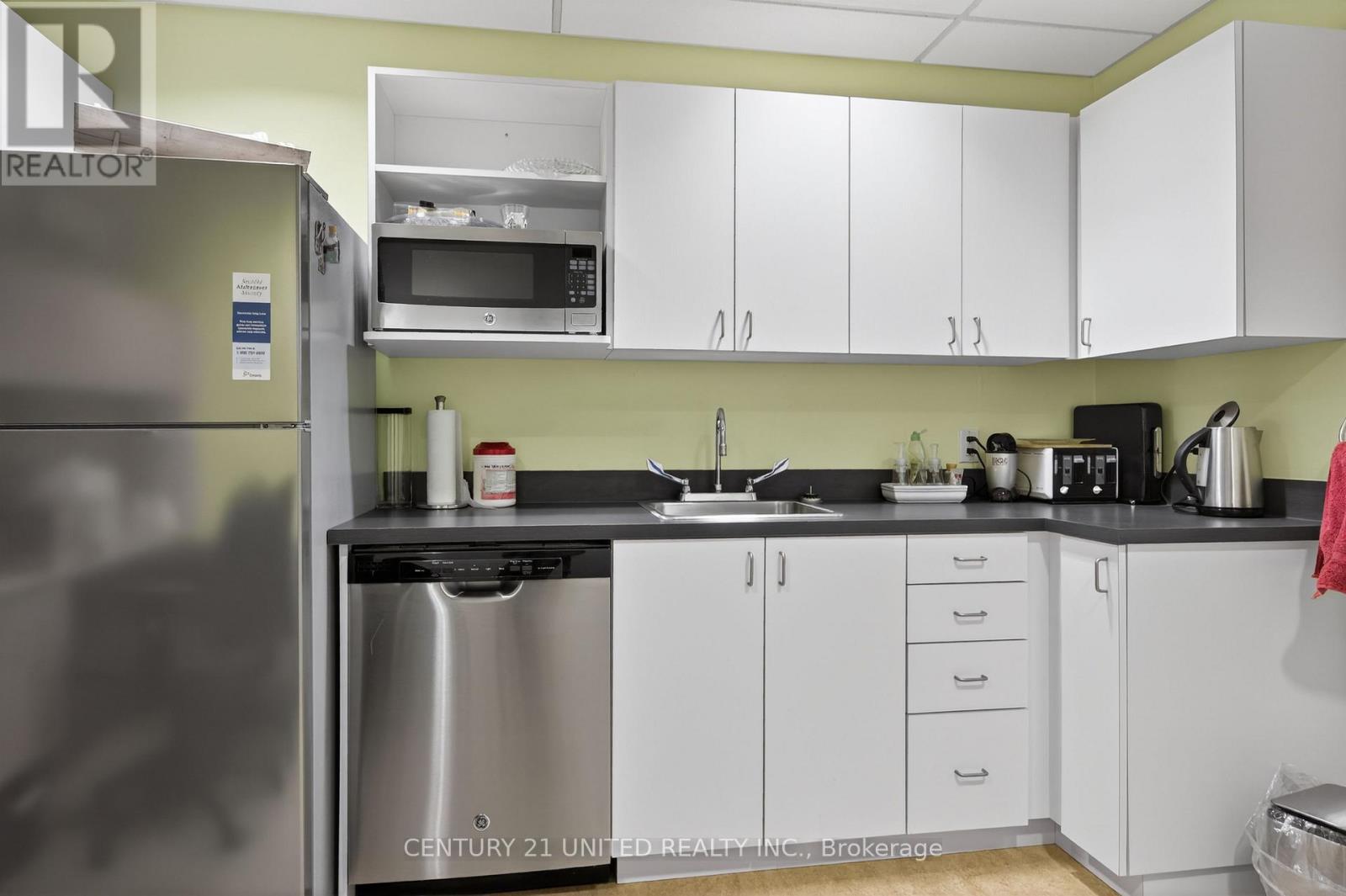 168 Brock Street, Peterborough (Town Ward 3), Ontario  K9H 2P4 - Photo 32 - X12729898