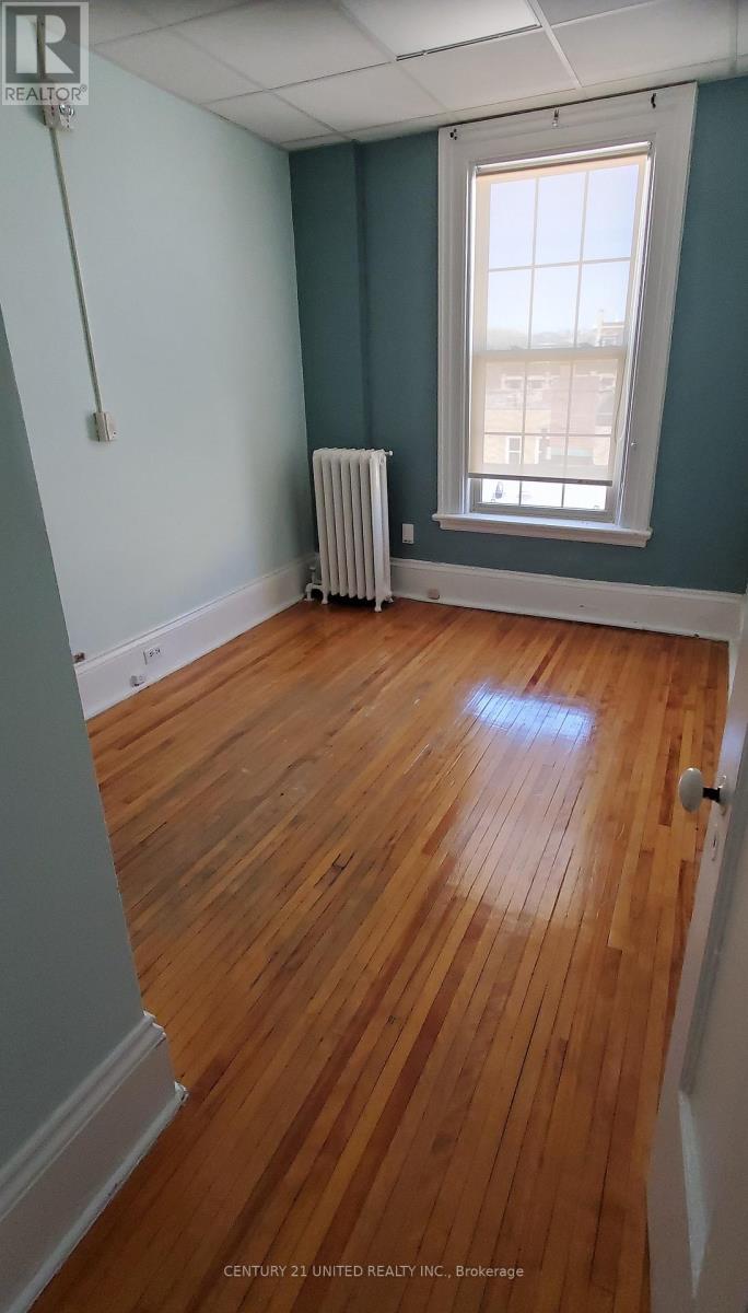 168 Brock Street, Peterborough (Town Ward 3), Ontario  K9H 2P4 - Photo 40 - X12729898