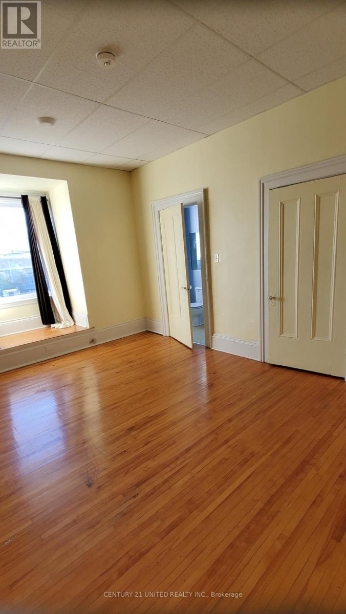 168 Brock Street, Peterborough (Town Ward 3), Ontario  K9H 2P4 - Photo 41 - X12729898