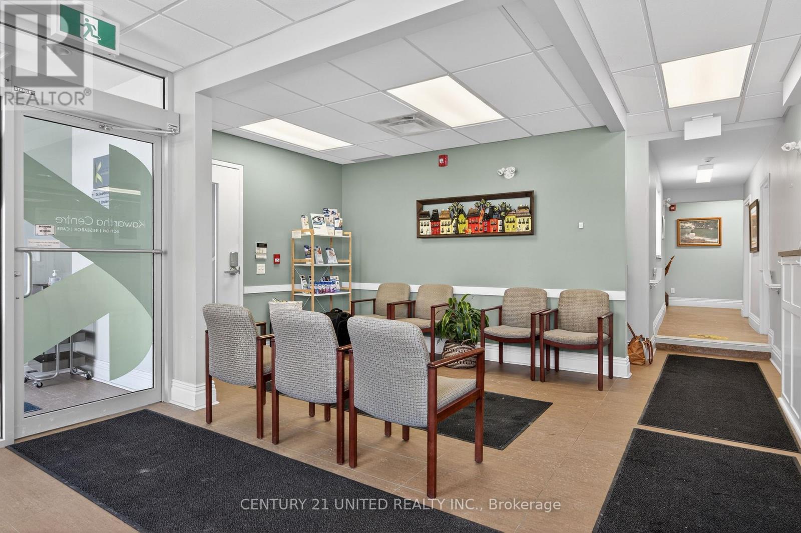 168 Brock Street, Peterborough (Town Ward 3), Ontario  K9H 2P4 - Photo 8 - X12729898