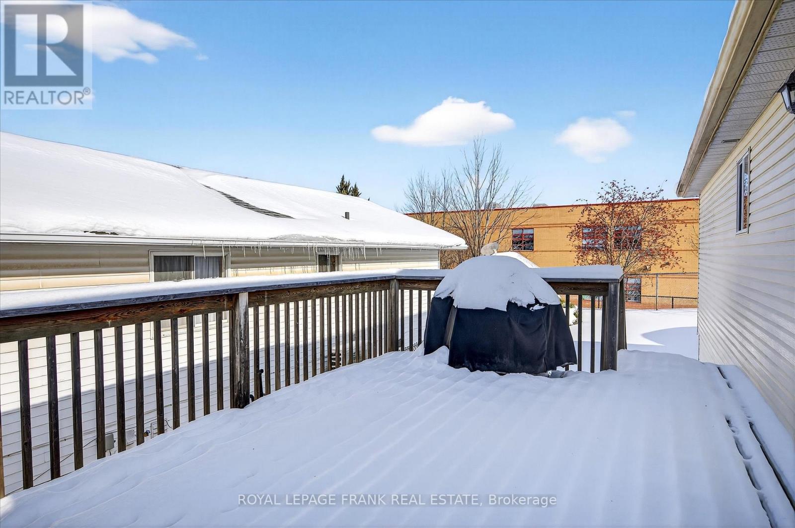 2114 Easthill Drive, Peterborough (Ashburnham Ward 4), Ontario  K9L 1Y8 - Photo 10 - X12729904