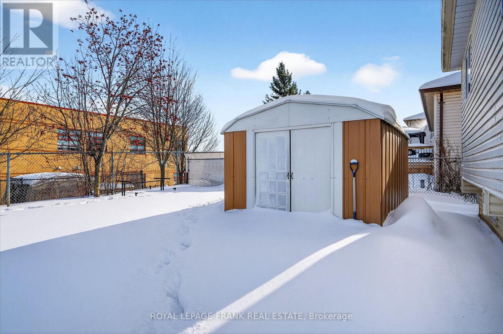 2114 Easthill Drive, Peterborough (Ashburnham Ward 4), Ontario  K9L 1Y8 - Photo 29 - X12729904